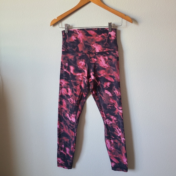 Lululemon Align High-Rise Pink and Black Leggings - Picture 3 of 13